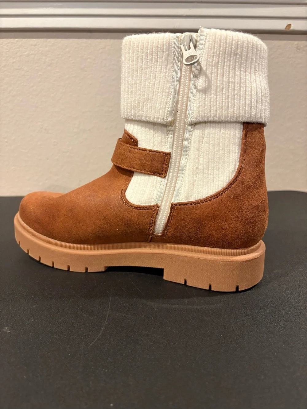 Cat & Jack Kristie Cognac Knit Cuff Boots Youth Size 4Y NWT Fast Shipping